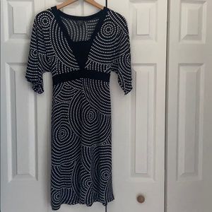 Black and white polyester dress